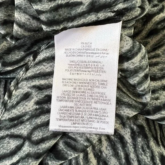 BCBGMaxAzria Sheer Anderson Blouse Cheetah Animal Print Button Up Top S Mob Wife - Picture 5 of 6